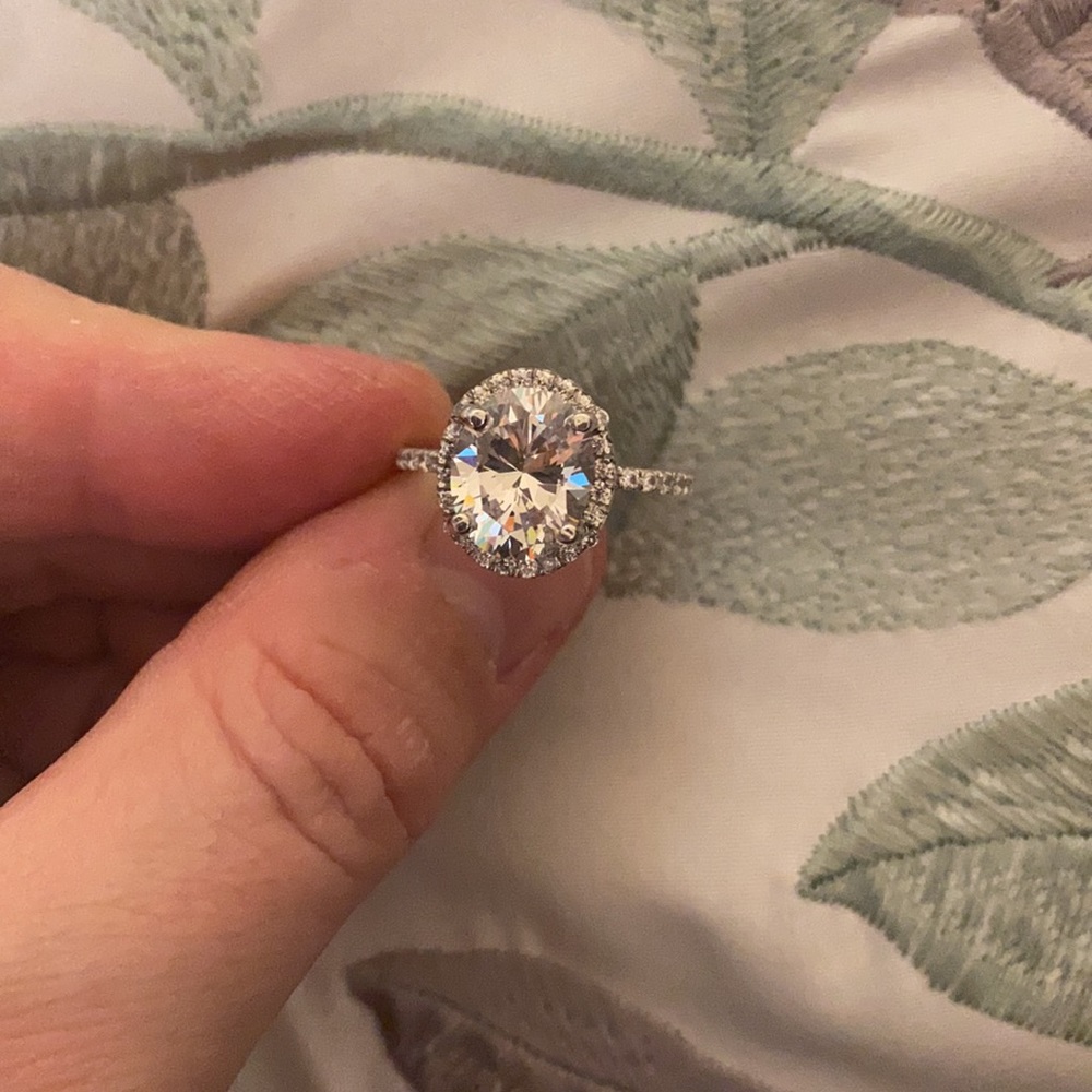 Oval Halo 4ct CZ Engagement Ring Size 8 NWOT